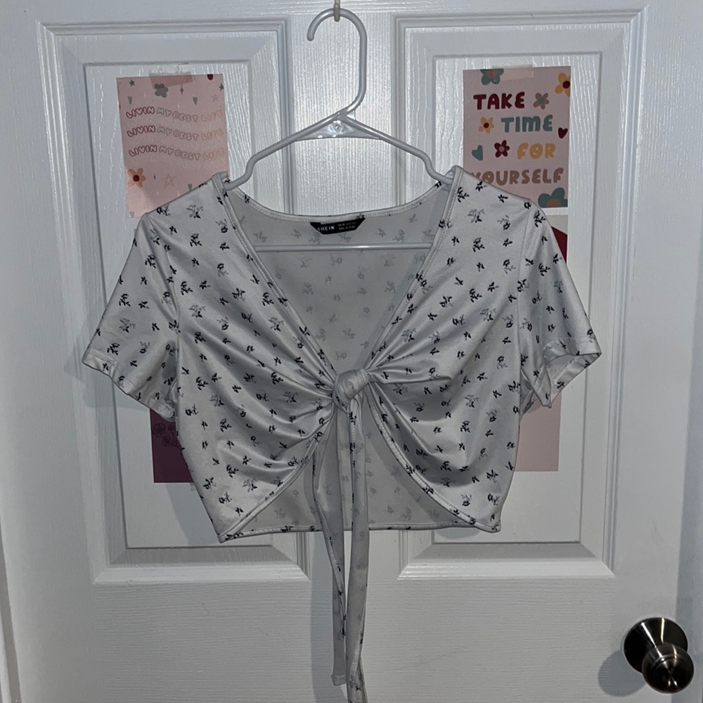 self tying top💗